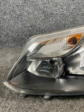 Load image into Gallery viewer, Frontscheinwerfer VW Caddy III 1EL010551 Links Scheinwerfer Headlight SCH3520750928tx