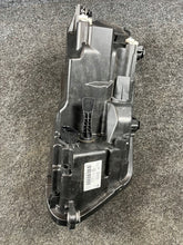 Load image into Gallery viewer, Frontscheinwerfer VW Caddy III 1EL010551 Links Scheinwerfer Headlight SCH3520750928tx