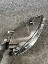 Load image into Gallery viewer, Frontscheinwerfer VW Caddy III 1EL010551 Links Scheinwerfer Headlight SCH3520750928tx