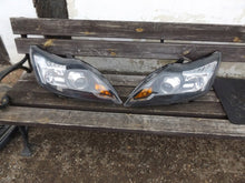 Laden Sie das Bild in den Galerie-Viewer, Frontscheinwerfer Ford Focus 8M51-13005-CD Xenon Ein Satz Scheinwerfer Headlight SCH3521041934ta