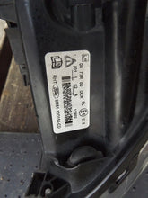 Laden Sie das Bild in den Galerie-Viewer, Frontscheinwerfer Ford Focus 8M51-13005-CD Xenon Ein Satz Scheinwerfer Headlight SCH3521041934ta