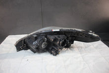 Laden Sie das Bild in den Galerie-Viewer, Frontscheinwerfer Mazda 5 V 1179802A011 Rechts Scheinwerfer Headlight SCH3527161479ci