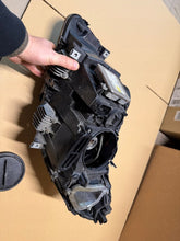 Laden Sie das Bild in den Galerie-Viewer, Frontscheinwerfer BMW 5 F07 1ZS010132-42 Rechts Scheinwerfer Headlight SCH3538325222lo