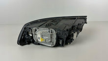 Laden Sie das Bild in den Galerie-Viewer, Frontscheinwerfer Volvo S40 3129958 Xenon Rechts Scheinwerfer Headlight SCH3538581600pe
