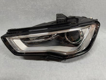 Laden Sie das Bild in den Galerie-Viewer, Frontscheinwerfer Audi A3 8V0941005 Xenon Links Scheinwerfer Headlight SCH3542539622at