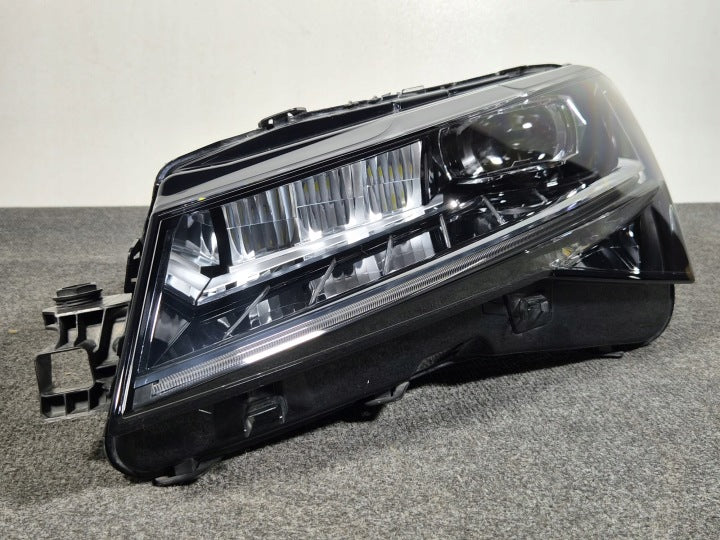 Frontscheinwerfer Skoda Superb III 3V1941016D LED Links Scheinwerfer Headlight SCH3544191463ag