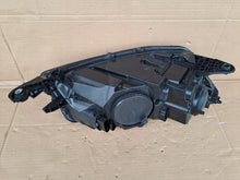 Laden Sie das Bild in den Galerie-Viewer, Frontscheinwerfer Skoda Fabia III 6V1941015D 030111520100 Links Headlight SCH3551598278sl