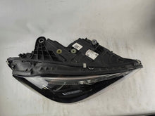 Laden Sie das Bild in den Galerie-Viewer, Frontscheinwerfer Mercedes-Benz W206 A2069060803 LED Rechts Headlight SCH3553643311ls