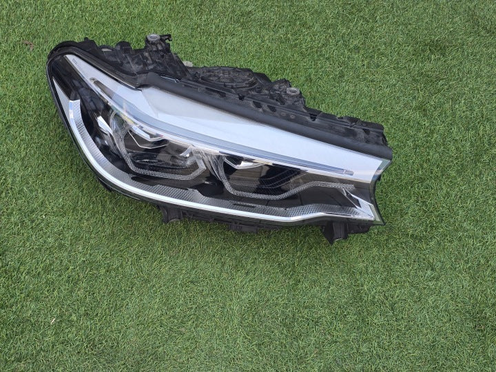 Frontscheinwerfer BMW 5 G31 G30 7439210-01 LED Rechts Scheinwerfer Headlight SCH3569053663gp