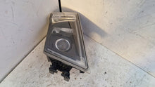 Load image into Gallery viewer, Frontscheinwerfer Volvo 21323121 Rechts Scheinwerfer Headlight SCH3570969898ze