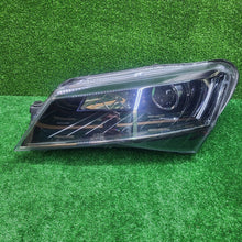 Load image into Gallery viewer, Frontscheinwerfer BMW Superb III 3V1941015A Xenon Ein Stück (Rechts oder Links) SCH3576880775di