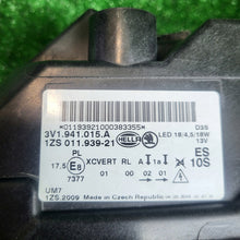 Load image into Gallery viewer, Frontscheinwerfer BMW Superb III 3V1941015A Xenon Ein Stück (Rechts oder Links) SCH3576880775di