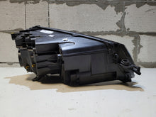 Laden Sie das Bild in den Galerie-Viewer, Frontscheinwerfer Skoda Karoq 57B941015D Links Scheinwerfer Headlight SCH3579232596rk