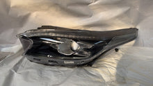 Laden Sie das Bild in den Galerie-Viewer, Frontscheinwerfer Kia Xceed 92101 Links Scheinwerfer Headlight SCH3581400610of