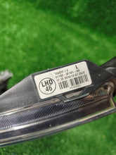 Laden Sie das Bild in den Galerie-Viewer, Frontscheinwerfer Toyota Verso 811500F161 Links Scheinwerfer Headlight SCH3582635863bp