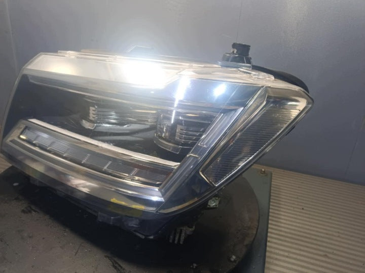 Frontscheinwerfer Man Tge Crafter W-32921- Links Scheinwerfer Headlight SCH3595446741qx