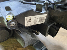 Load image into Gallery viewer, Frontscheinwerfer Seat Ibiza I V 6F1941006E Rechts Scheinwerfer Headlight SCH3608663057tw
