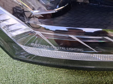 Laden Sie das Bild in den Galerie-Viewer, Frontscheinwerfer Skoda Fabia IV 6VB941016B Full LED Rechts Headlight SCH3609640127ds
