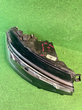 Laden Sie das Bild in den Galerie-Viewer, Frontscheinwerfer VW Passat B8 3J1941006 Rechts Scheinwerfer Headlight SCH3615699835qd