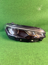 Laden Sie das Bild in den Galerie-Viewer, Frontscheinwerfer VW Passat B8 3J1941006 Rechts Scheinwerfer Headlight SCH3615699835qd