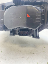 Laden Sie das Bild in den Galerie-Viewer, Frontscheinwerfer Ford Mondeo 1136477R Rechts Scheinwerfer Headlight SCH3617337890ag