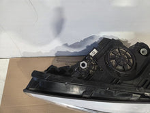 Load image into Gallery viewer, Frontscheinwerfer BMW 5 G31 G30 8499121-04 Links Scheinwerfer Headlight SCH3619536230wc