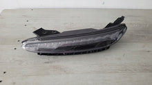 Laden Sie das Bild in den Galerie-Viewer, Frontscheinwerfer Hyundai Kona 92207-J9600 Links Scheinwerfer Headlight SCH3633048613es