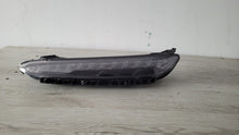 Laden Sie das Bild in den Galerie-Viewer, Frontscheinwerfer Hyundai Kona 92207-J9600 Links Scheinwerfer Headlight SCH3633048613es
