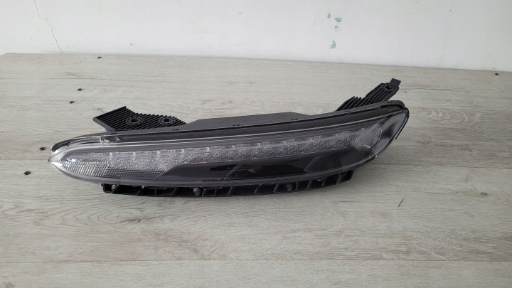 Frontscheinwerfer Hyundai Kona 92207-J9600 Links Scheinwerfer Headlight SCH3633048613es