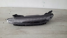 Laden Sie das Bild in den Galerie-Viewer, Frontscheinwerfer Hyundai Kona 92207-J9600 Links Scheinwerfer Headlight SCH3633048613es