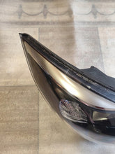 Load image into Gallery viewer, Frontscheinwerfer Kia I 92102G6000 Rechts Scheinwerfer Headlight SCH3635406232yf
