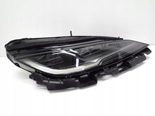 Laden Sie das Bild in den Galerie-Viewer, Frontscheinwerfer Tesla Model 3 1760889-00-F 1760889-00 LED Rechts Headlight SCH3638061109ut