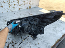 Laden Sie das Bild in den Galerie-Viewer, Frontscheinwerfer Renault Trafic III 260109424R Rechts Scheinwerfer Headlight SCH3641049486ws