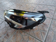 Laden Sie das Bild in den Galerie-Viewer, Frontscheinwerfer Opel Corsa F 39162653KOD Full LED Links Scheinwerfer Headlight SCH3641272973zc