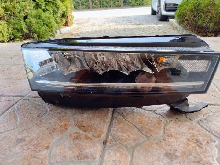 Frontscheinwerfer Skoda Octavia IV 5E4941016 Full LED Rechts Headlight SCH3643802552ix