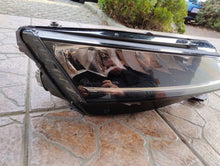 Load image into Gallery viewer, Frontscheinwerfer Skoda Octavia IV 5E4941016 Full LED Rechts Headlight SCH3643802552ix