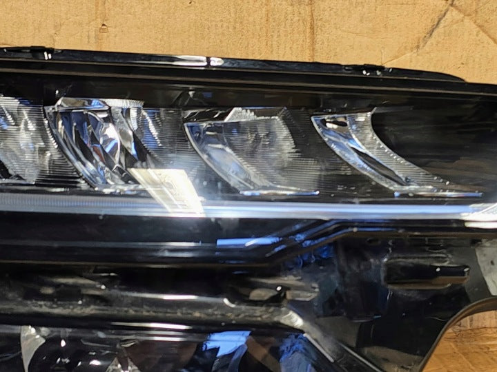 Frontscheinwerfer Skoda Karoq 57B941010 LED Rechts Scheinwerfer Headlight SCH3648546121jf