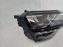 Laden Sie das Bild in den Galerie-Viewer, Frontscheinwerfer Skoda Karoq 57B941016A Rechts Scheinwerfer Headlight SCH3649464414fg