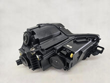 Laden Sie das Bild in den Galerie-Viewer, Frontscheinwerfer Skoda Karoq 57B941016A Rechts Scheinwerfer Headlight SCH3649464414fg