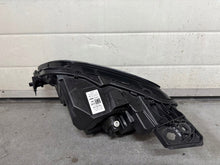 Laden Sie das Bild in den Galerie-Viewer, Frontscheinwerfer Renault E-Tech 260601570R 260108132R Ein Satz Headlight SCH3659081906wu