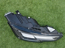 Laden Sie das Bild in den Galerie-Viewer, Frontscheinwerfer Audi A4 B9 8W0941774 LED Rechts Scheinwerfer Headlight SCH3661693186yo
