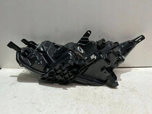 Laden Sie das Bild in den Galerie-Viewer, Frontscheinwerfer Nissan Qashqai I J11 10019010 Rechts Scheinwerfer Headlight SCH3662580688cg