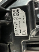 Laden Sie das Bild in den Galerie-Viewer, Frontscheinwerfer Nissan Qashqai I J11 10019010 Rechts Scheinwerfer Headlight SCH3662580688cg