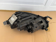 Laden Sie das Bild in den Galerie-Viewer, Frontscheinwerfer Skoda Octavia IV 5E4941016A LED Rechts Scheinwerfer Headlight SCH3666457828lb