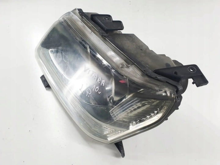 Frontscheinwerfer Suzuki Grand Vitara II TPR10928 Links Scheinwerfer Headlight SCH3667636593ah