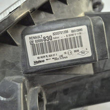 Load image into Gallery viewer, Frontscheinwerfer Renault Trafic II 8200701356 Rechts Scheinwerfer Headlight SCH3669800116wc