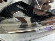 Laden Sie das Bild in den Galerie-Viewer, Frontscheinwerfer Skoda Karoq LAM-PA8 Rechts Scheinwerfer Headlight SCH3672653444ex