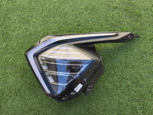 Laden Sie das Bild in den Galerie-Viewer, Frontscheinwerfer Kia Sportage 92101R2150 Links Scheinwerfer Headlight SCH3676653724gp