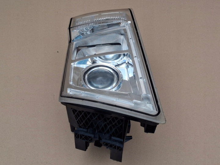 Frontscheinwerfer Volvo 82304585 Rechts Scheinwerfer Headlight SCH3677324984os
