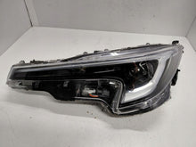 Load image into Gallery viewer, Frontscheinwerfer Toyota Corolla 81150-02X10 Links Scheinwerfer Headlight SCH3680989513sa